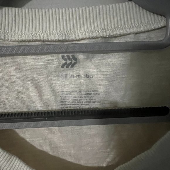 Set of 2 Women's XL All in Motion Workout Tank - Picture 2 of 6